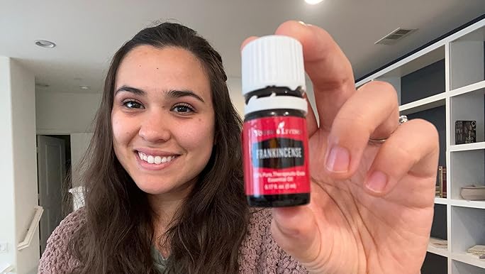 エッセンシャルオイル Young Living Frankincense 5 mL Amazon.com: Frankincense Essential Oil 5ml by Young Living